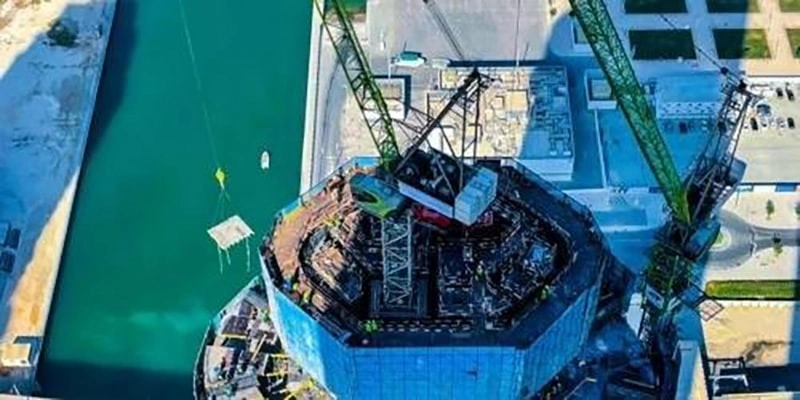 Zoomlion Tower Crane Helps Dubai Build New Landmarks