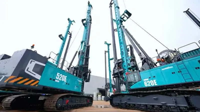 World’s Largest Range-Extended Rotary Drilling Rig